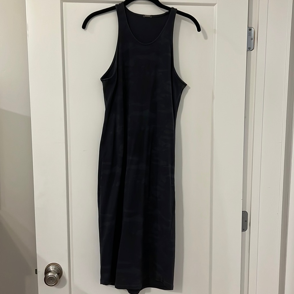Monroe Fitted Racerback dress gray camo Size large